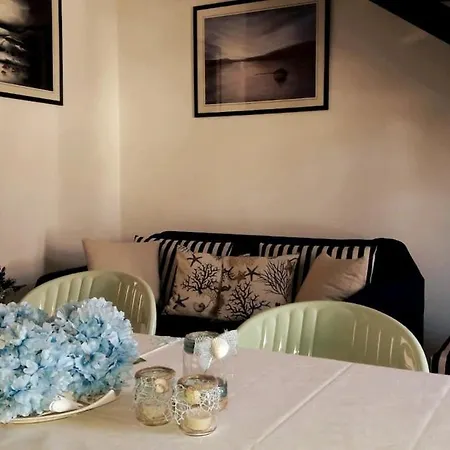 Casa House Chiara פולה